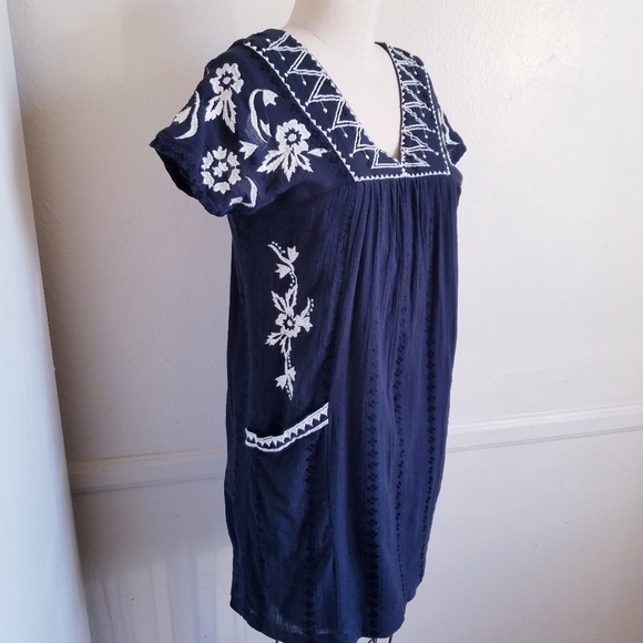 Lucky‎ Brand |Black Shift Dress +White Embr… - Picture 7 of 13